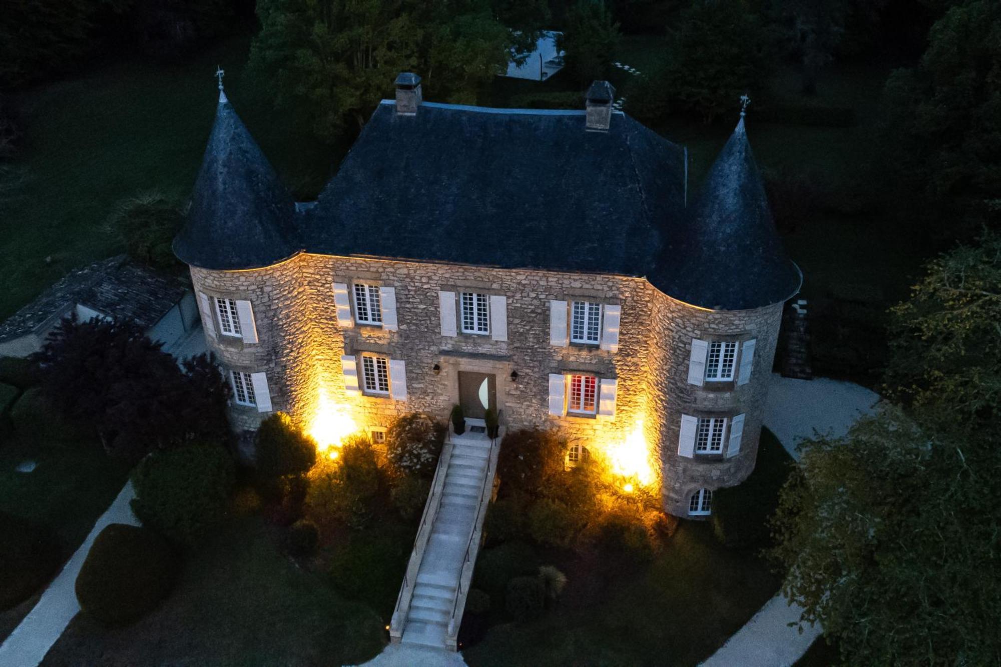Chateau De Maraval Cenac-et-Saint-Julien Luaran gambar