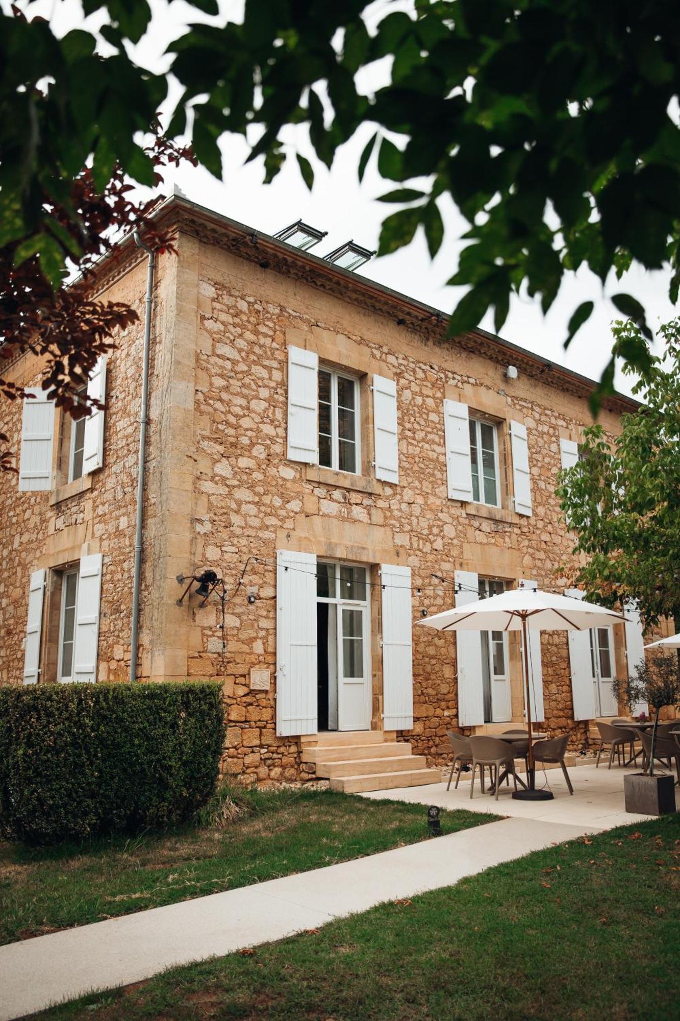 Chateau De Maraval Cenac-et-Saint-Julien Luaran gambar