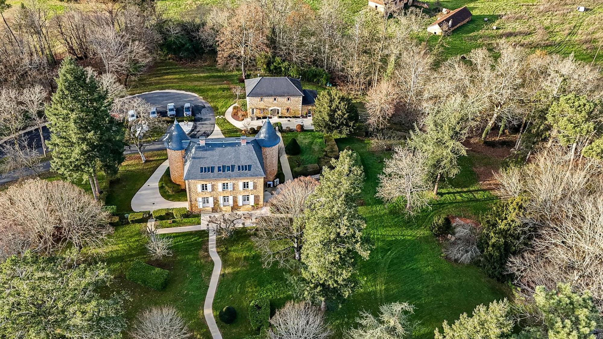 Chateau De Maraval Cenac-et-Saint-Julien Luaran gambar