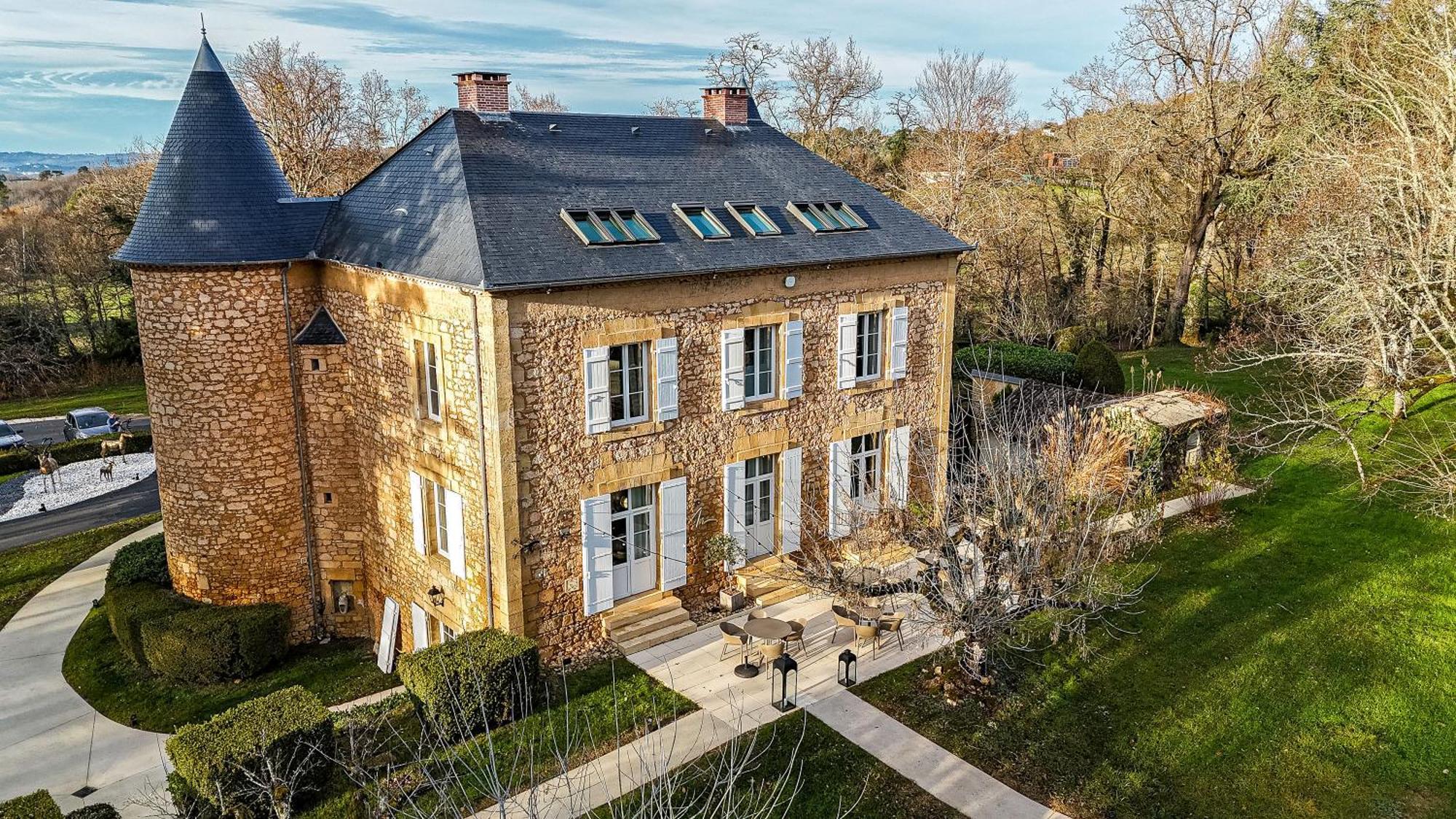 Chateau De Maraval Cenac-et-Saint-Julien Luaran gambar