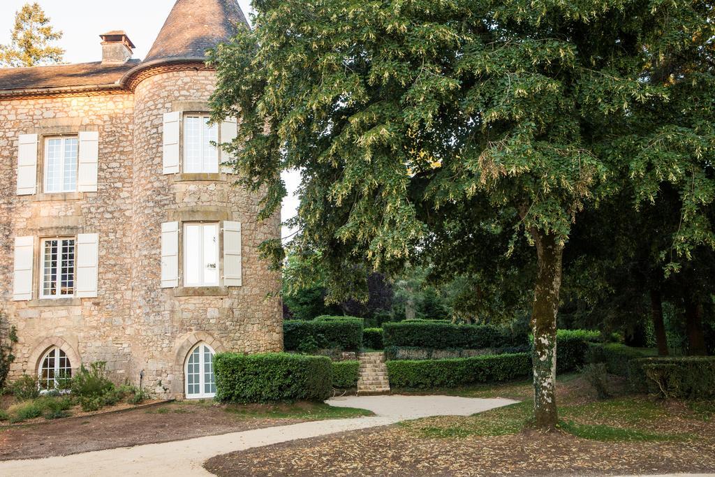 Chateau De Maraval Cenac-et-Saint-Julien Luaran gambar